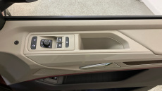 Volkswagen Multivan 2.0 TSI Style 5dr LWB DSG Petrol Estate